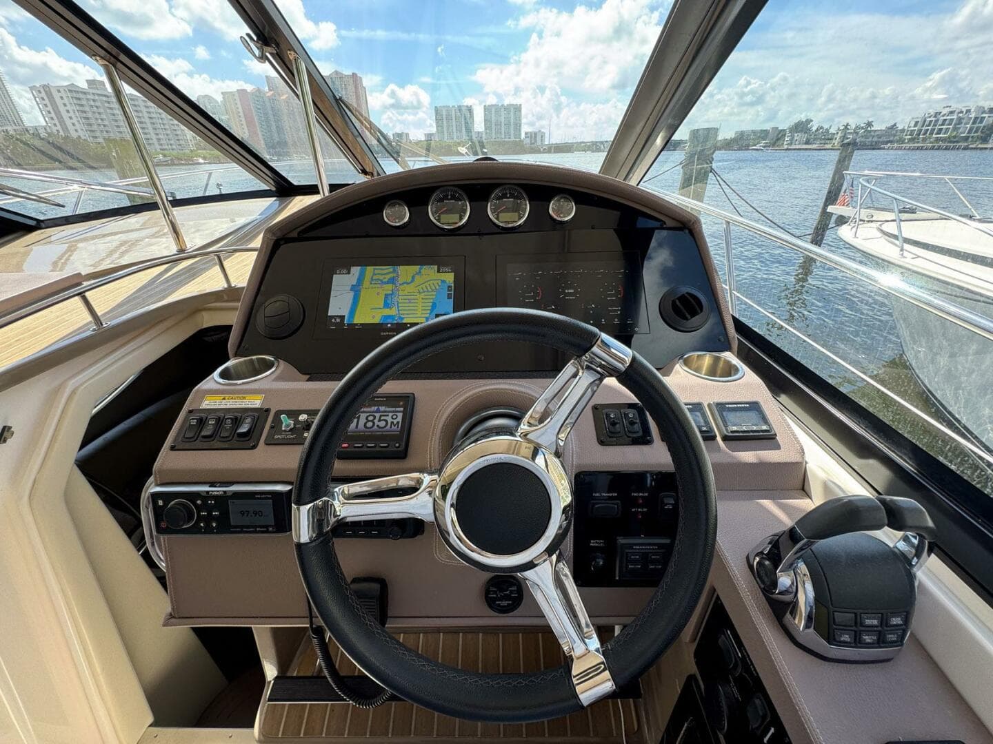 2016 Regal 46 Sport Coupe — photo 49