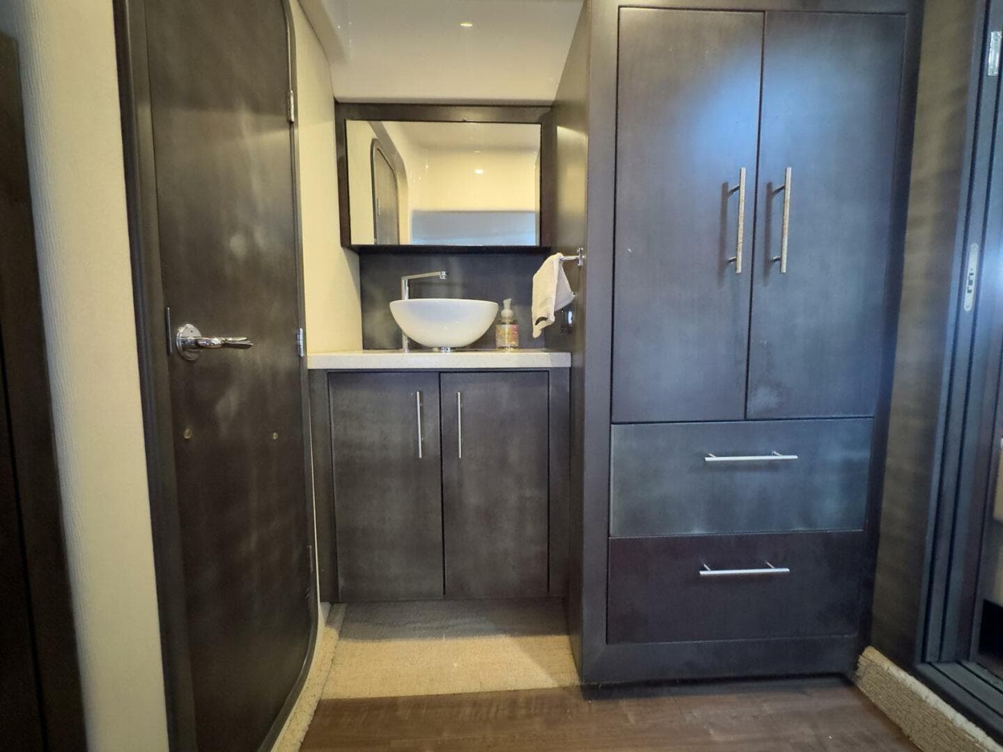 2016 Regal 46 Sport Coupe — photo 97