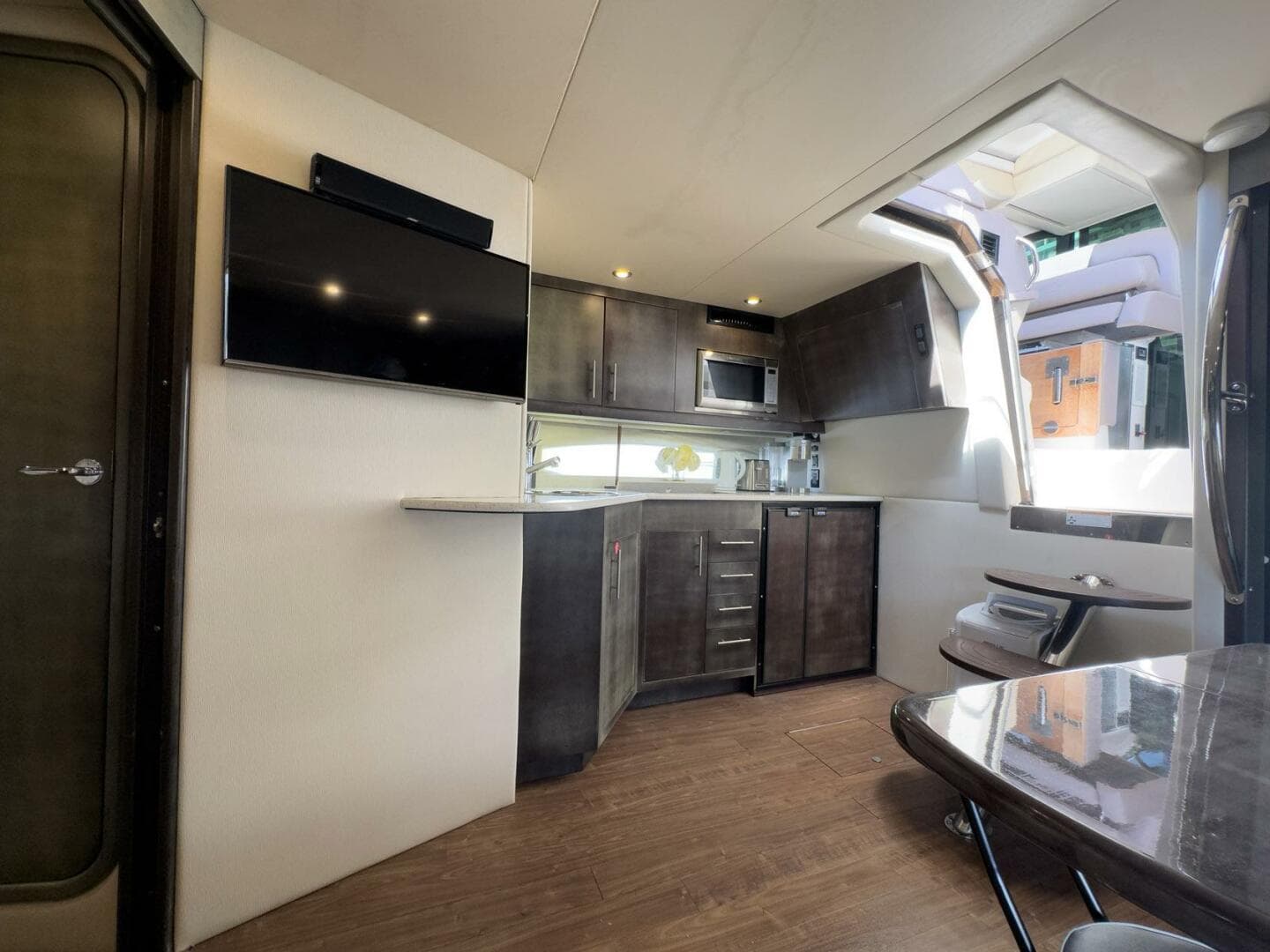 2016 Regal 46 Sport Coupe — photo 77