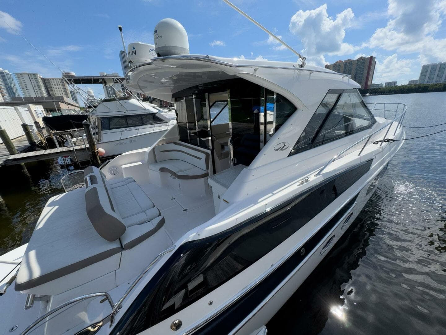 2016 Regal 46 Sport Coupe — photo 6