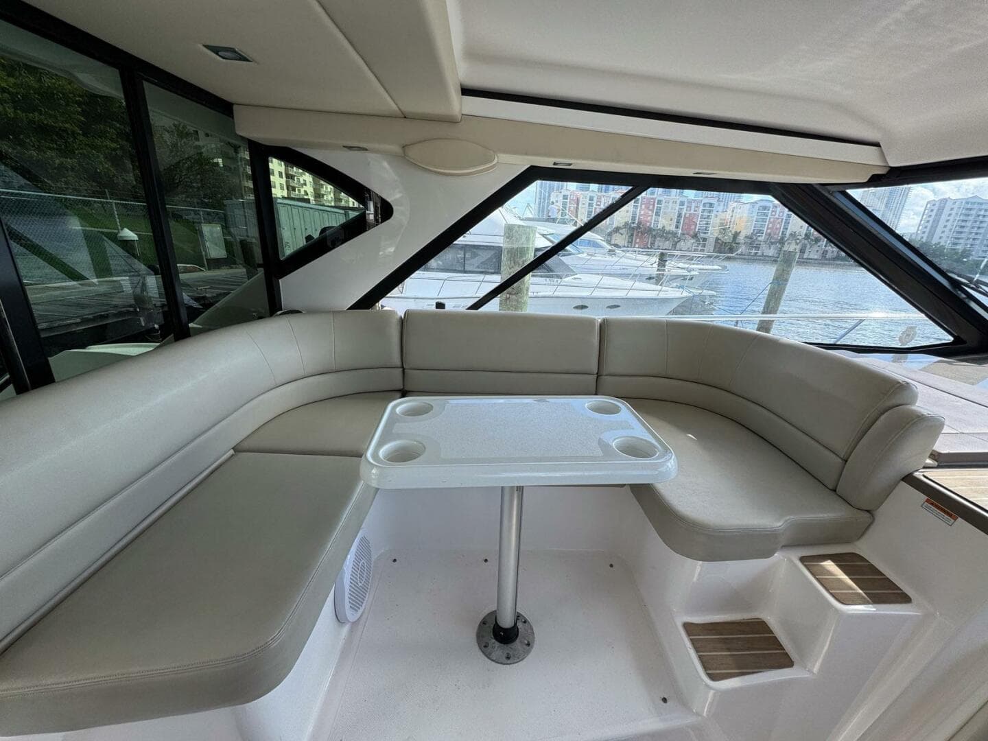 2016 Regal 46 Sport Coupe — photo 32