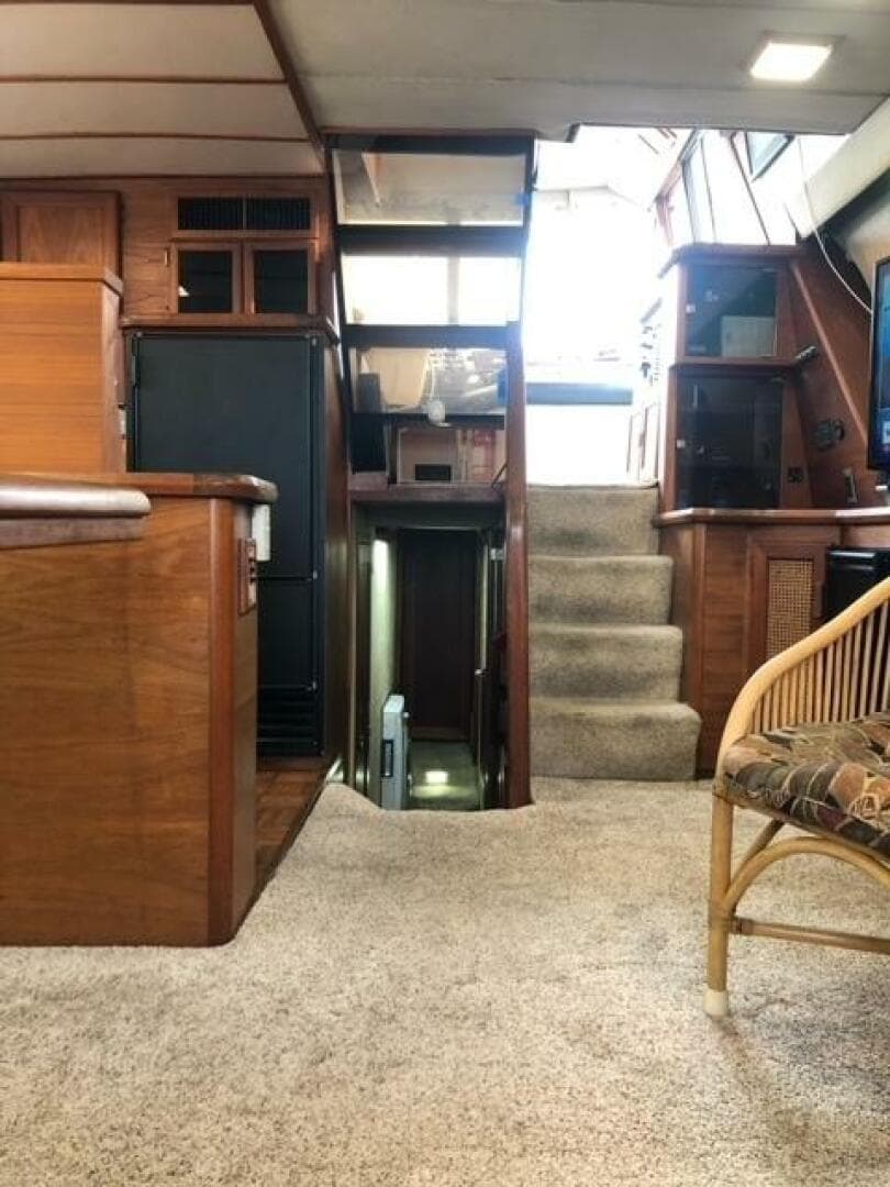 1985 Bayliner 4550 — photo 15