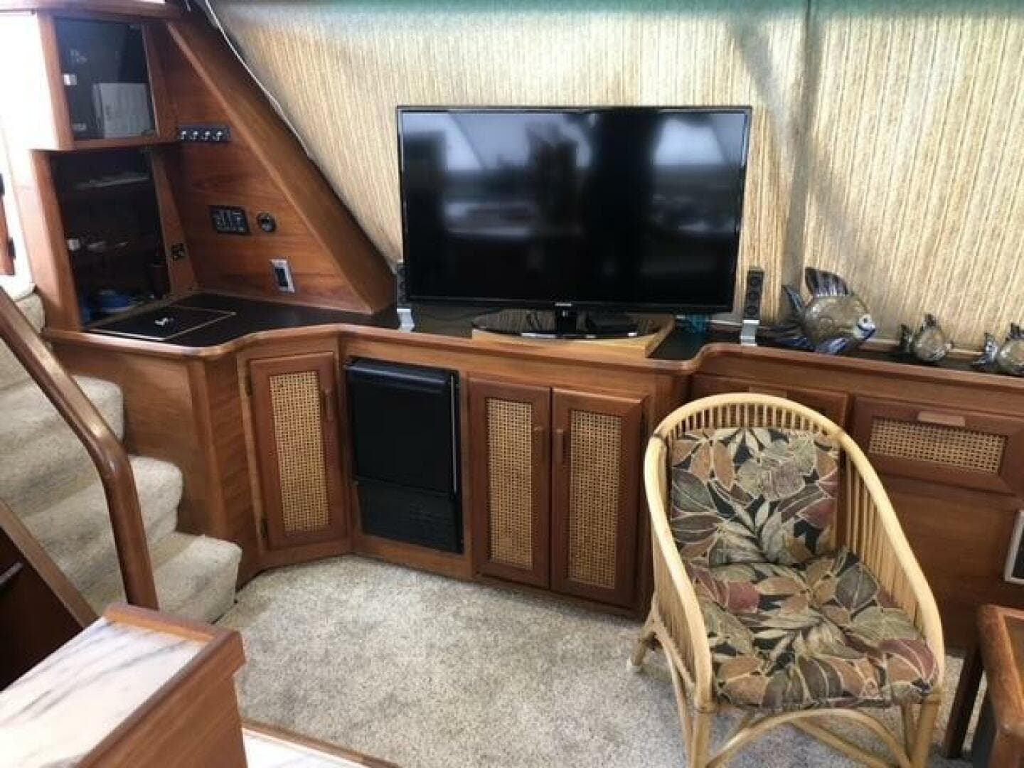 1985 Bayliner 4550 — photo 16