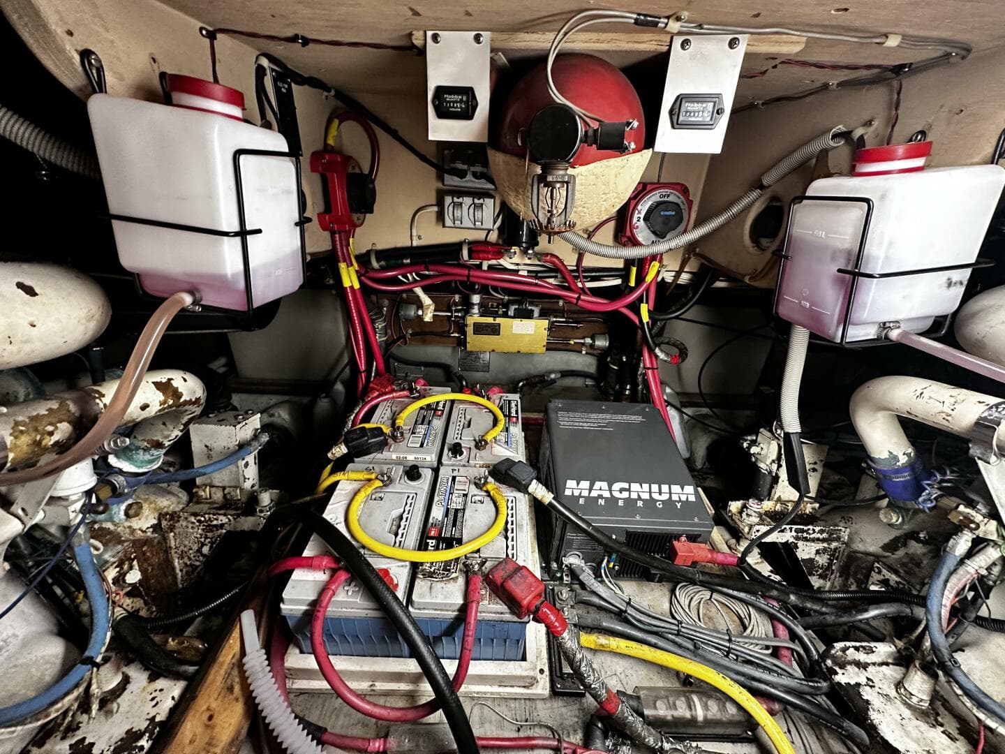 1985 Post 43 Sport Fisherman — photo 37