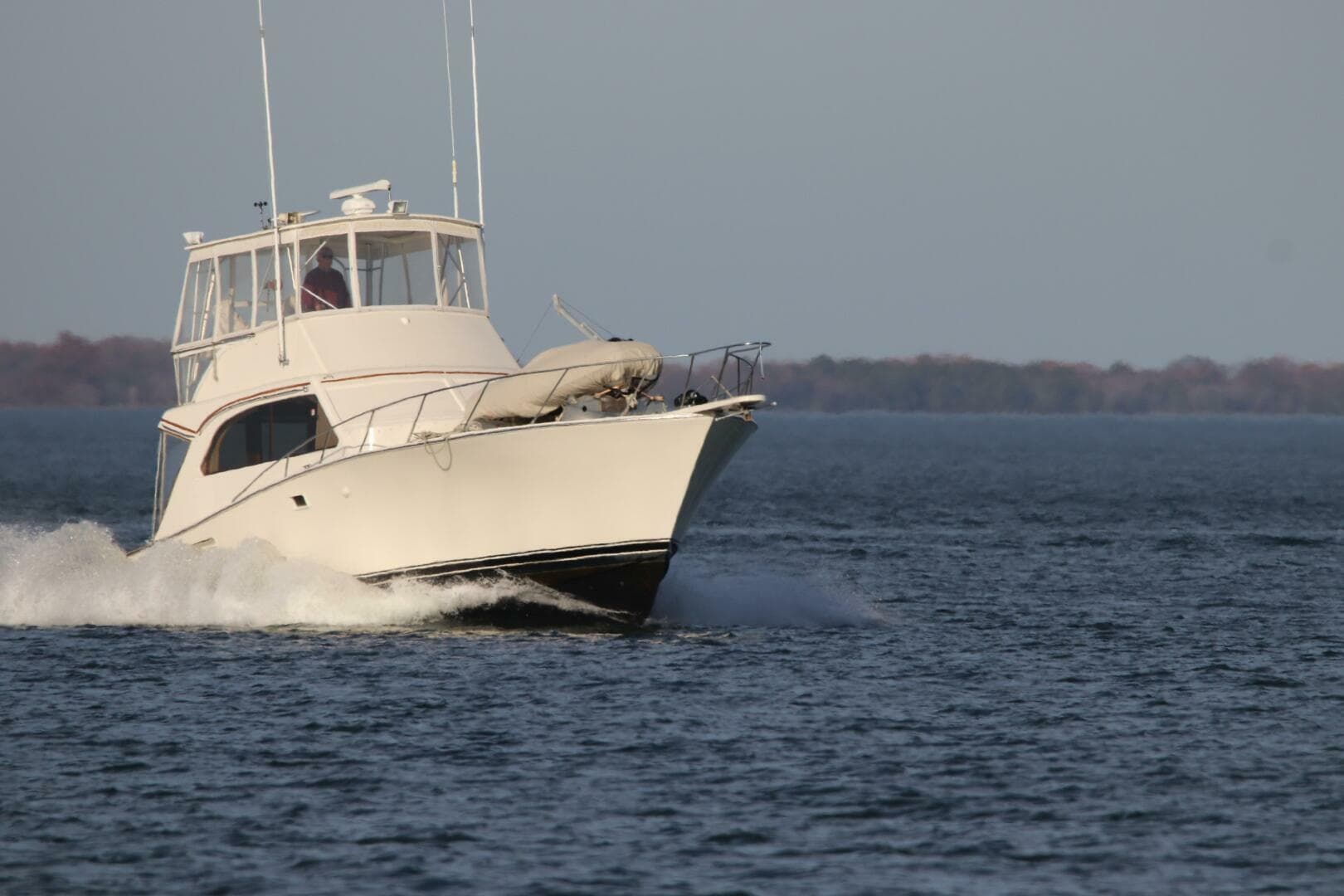 1985 Post 43 Sport Fisherman — photo 1