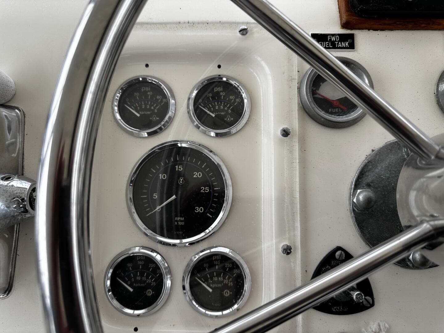 1985 Post 43 Sport Fisherman — photo 15