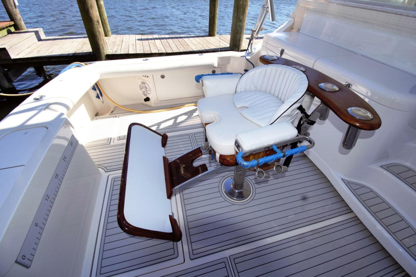 2004 Cabo Express — photo 5