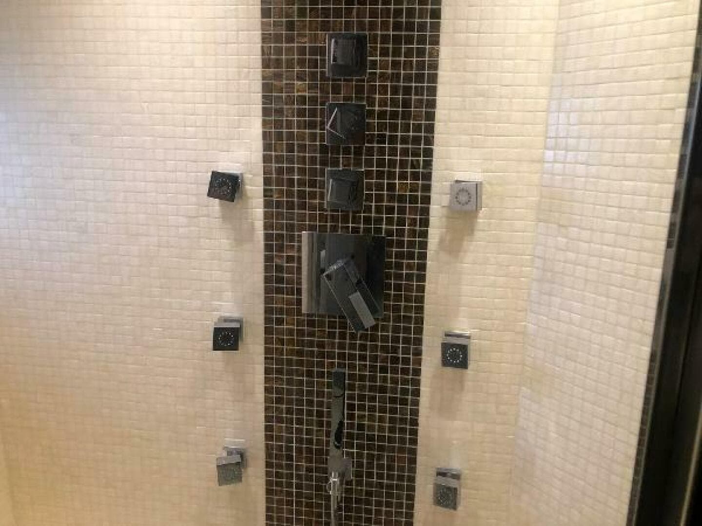 2012 Monte Carlo Yachts 76 — photo 21