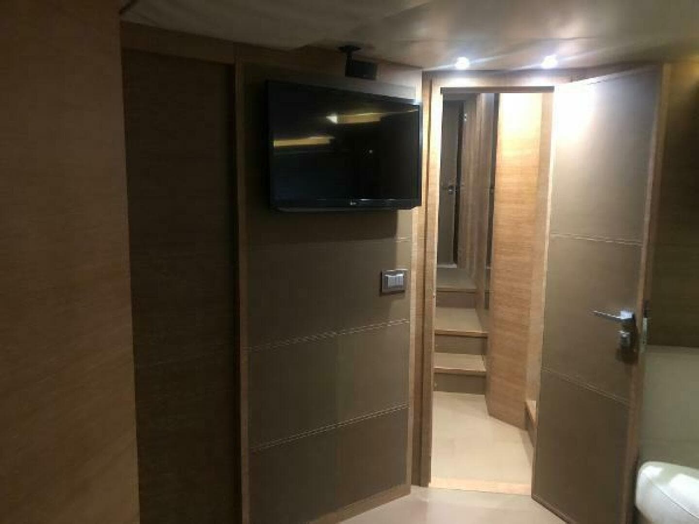 2012 Monte Carlo Yachts 76 — photo 20