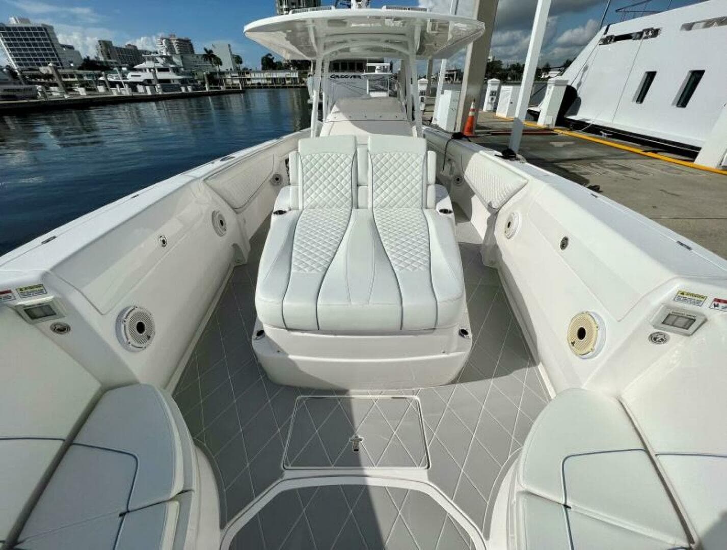 2021 Intrepid 2021 — photo 9