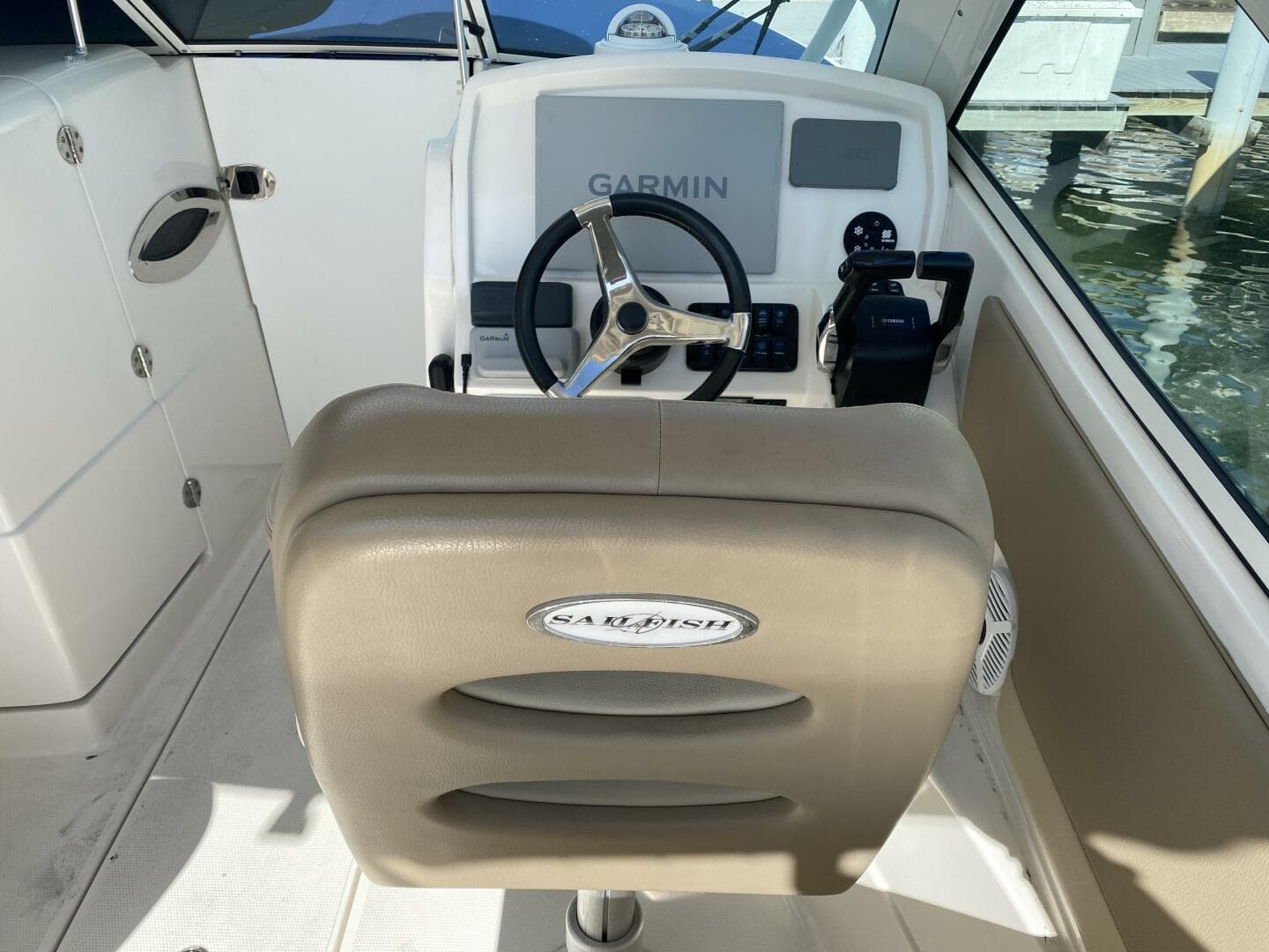 2018 Sailfish 275 Dual Console — photo 23