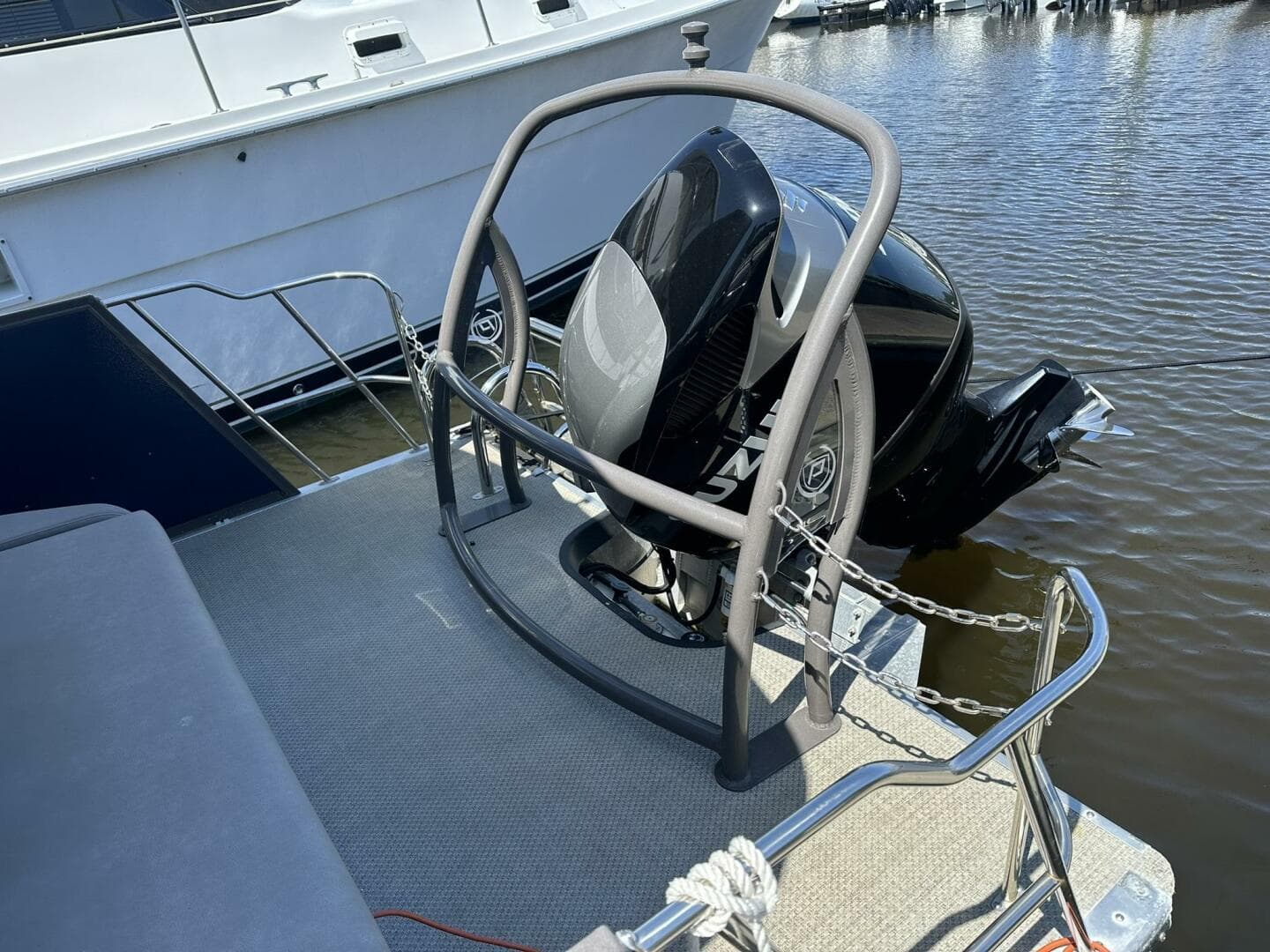 2023 Premier 250 Intrigue Rl — photo 2