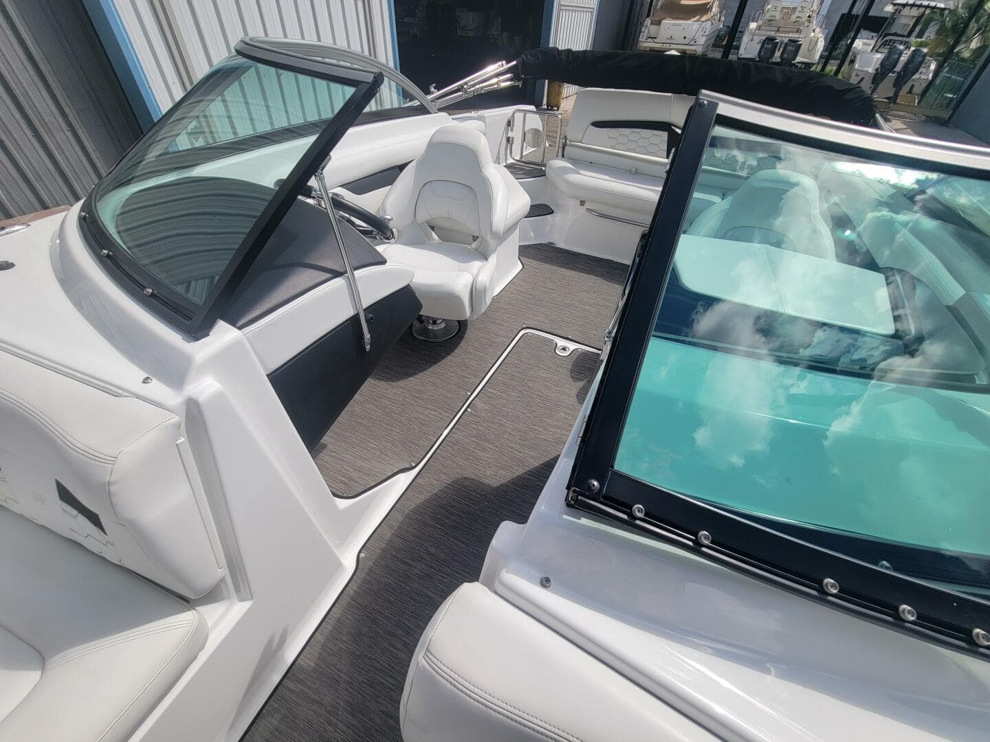 2022 Four Winns Hd 3 — photo 29