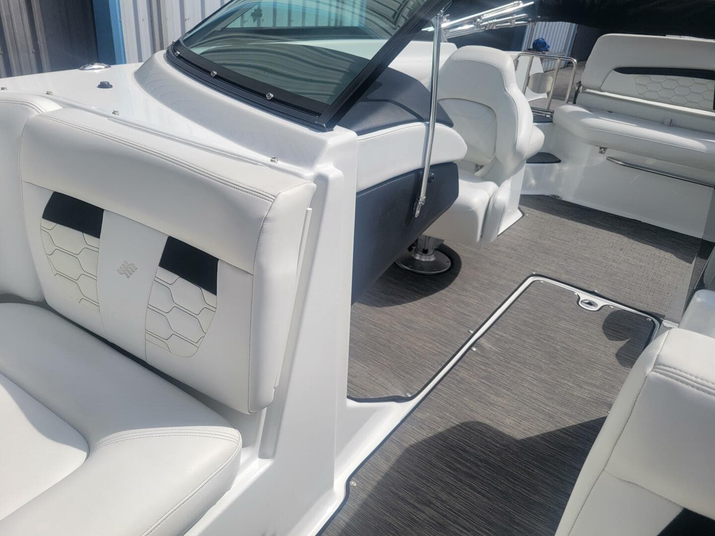 2022 Four Winns Hd 3 — photo 32