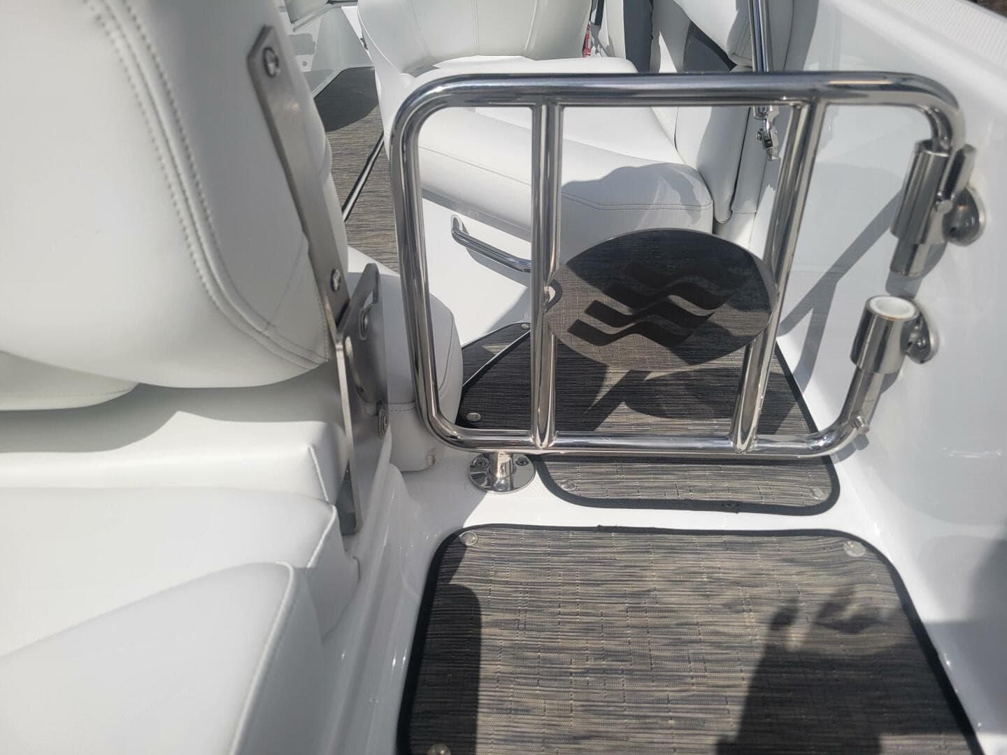 2022 Four Winns Hd 3 — photo 12