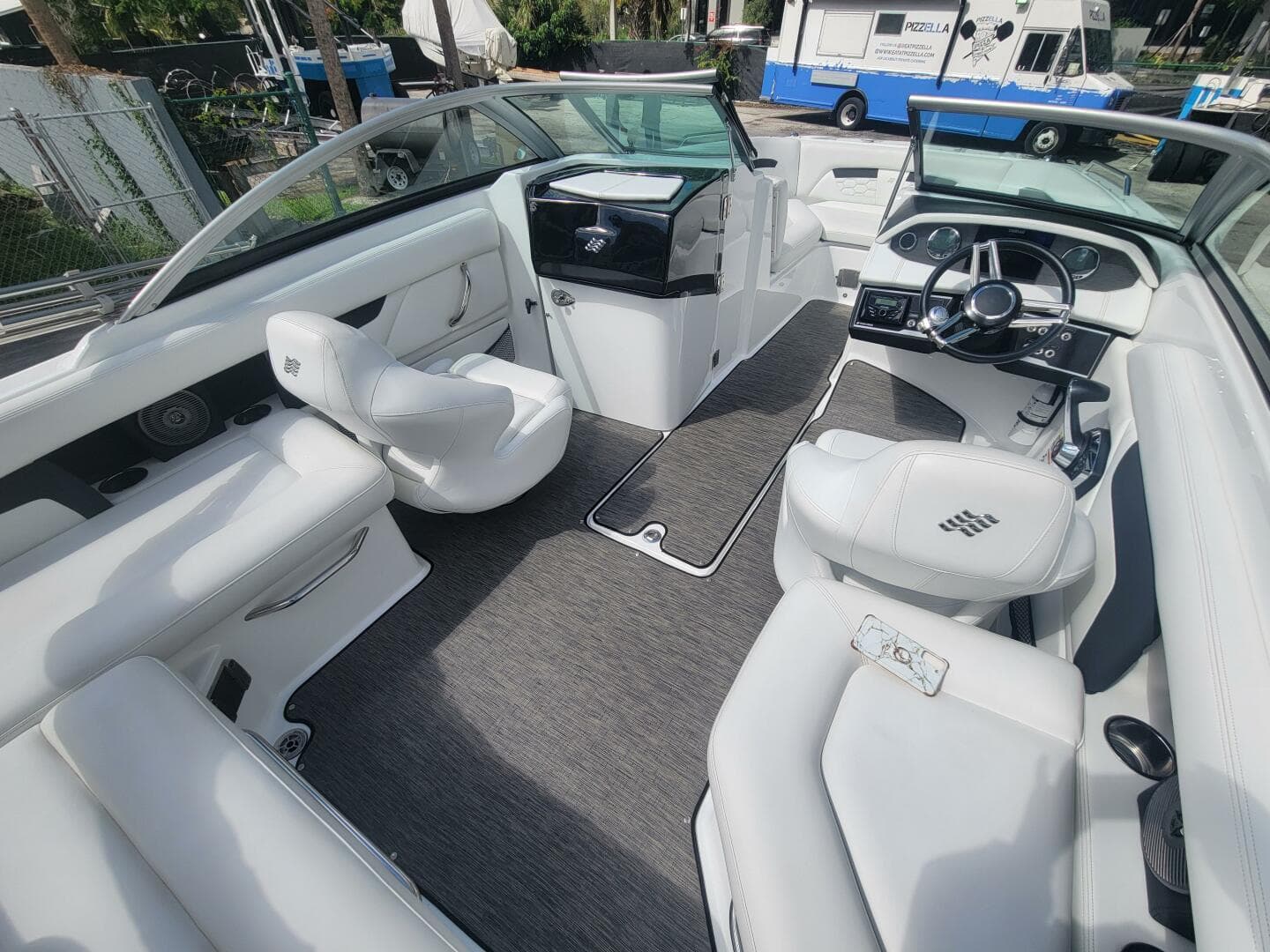 2022 Four Winns Hd 3 — photo 14