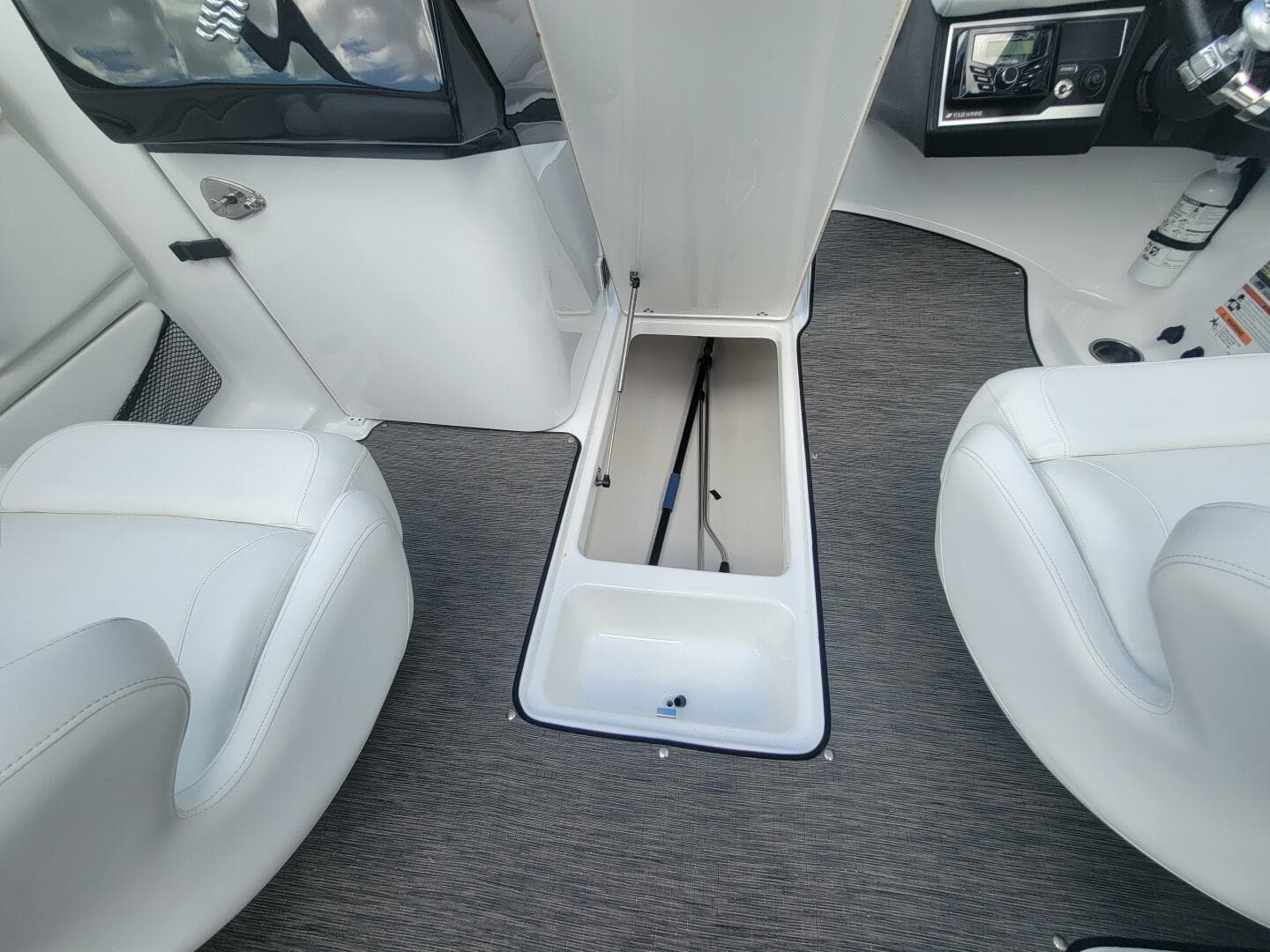 2022 Four Winns Hd 3 — photo 26