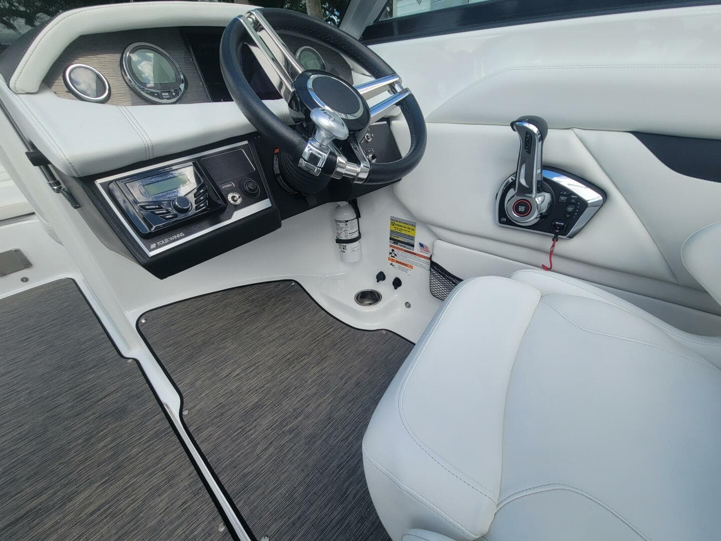 2022 Four Winns Hd 3 — photo 19