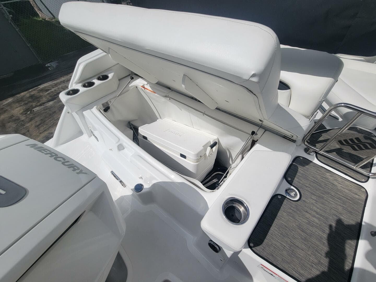 2022 Four Winns Hd 3 — photo 25