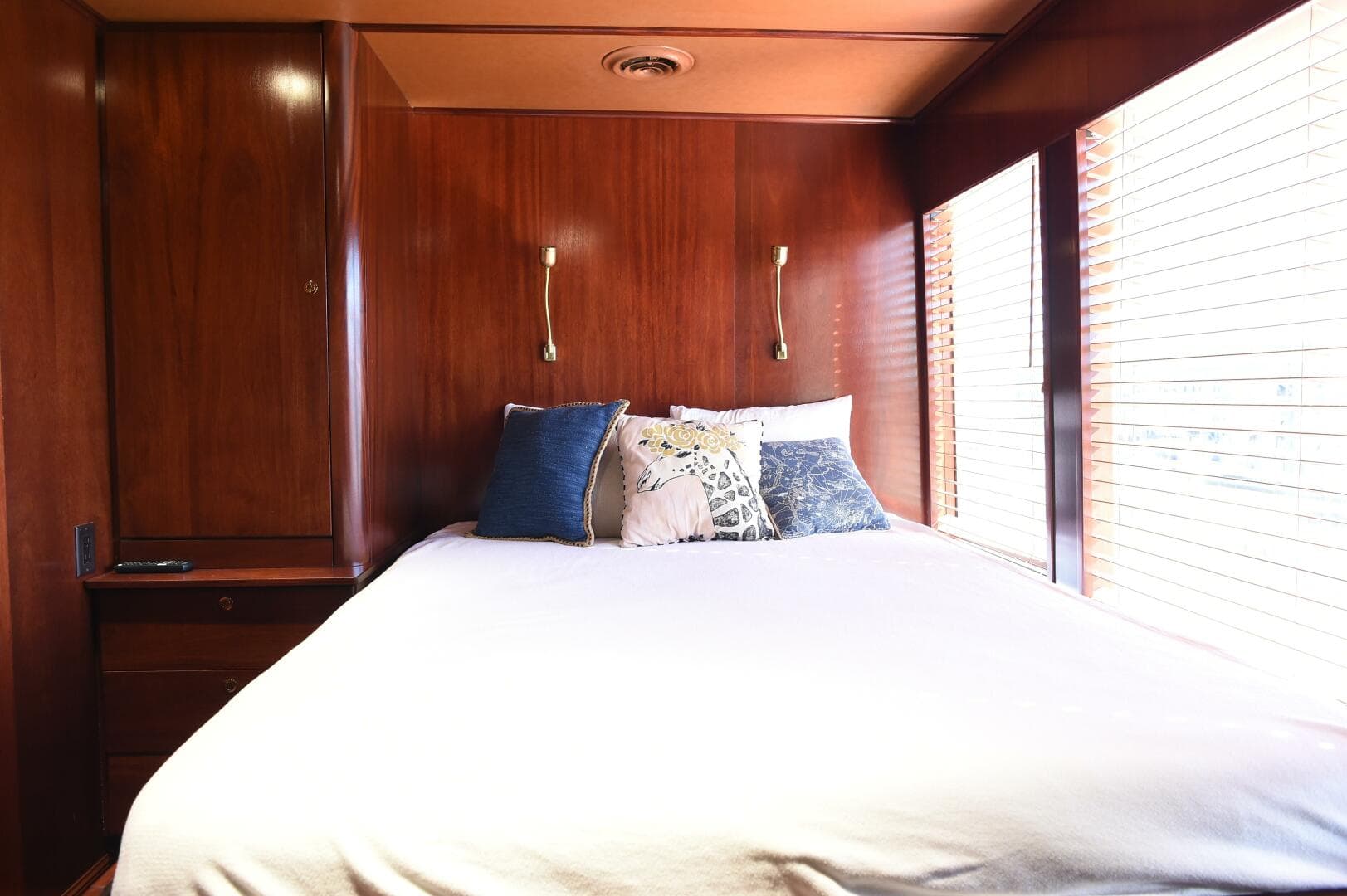 2007 Skipperliner — photo 50