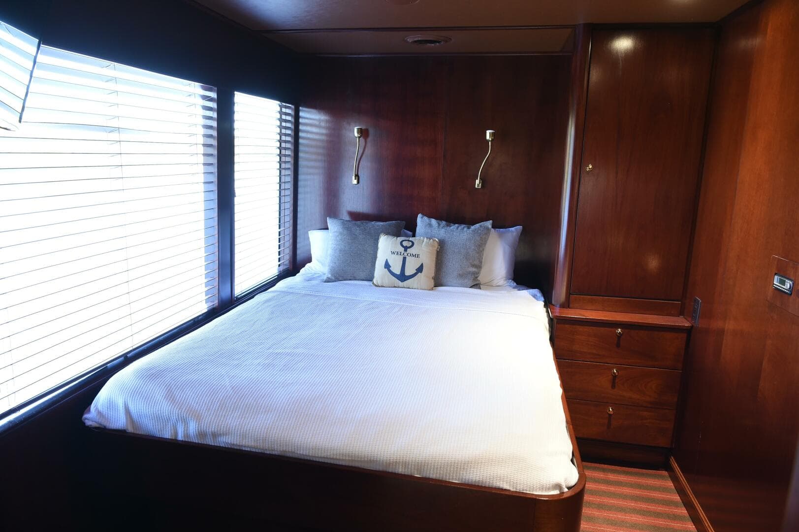 2007 Skipperliner — photo 48