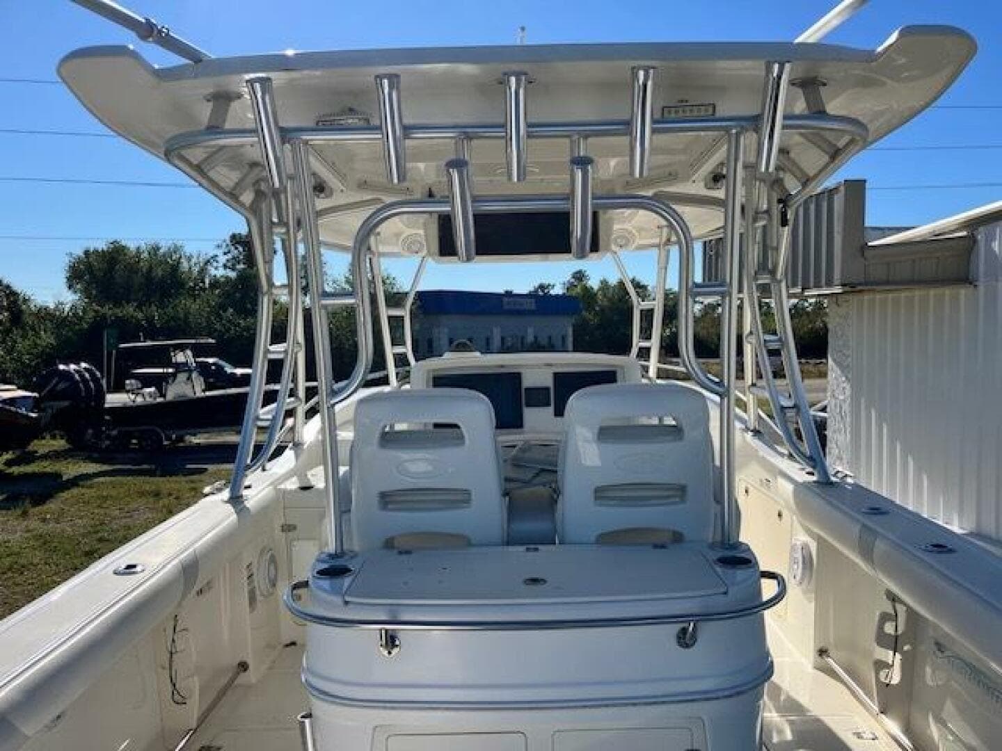 2008 Boston Whaler 320 Outrage — photo 4