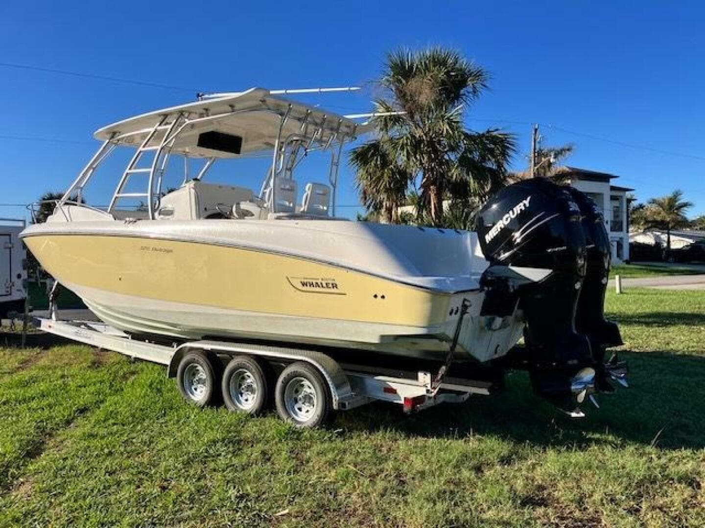 2008 Boston Whaler 320 Outrage — photo 3