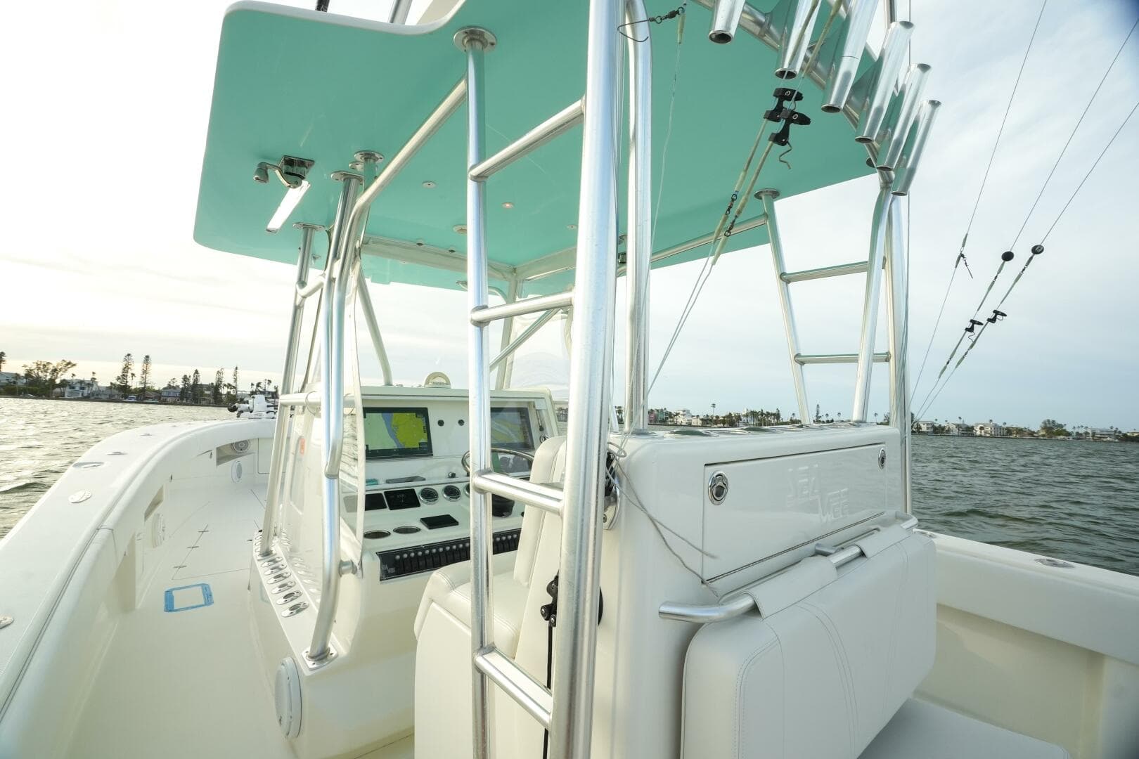 2013 Seavee 390 — photo 22