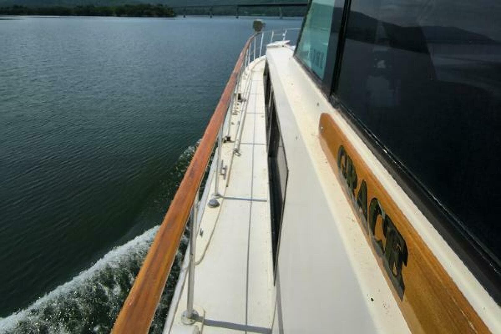 1976 Bertram Flybridge — photo 70