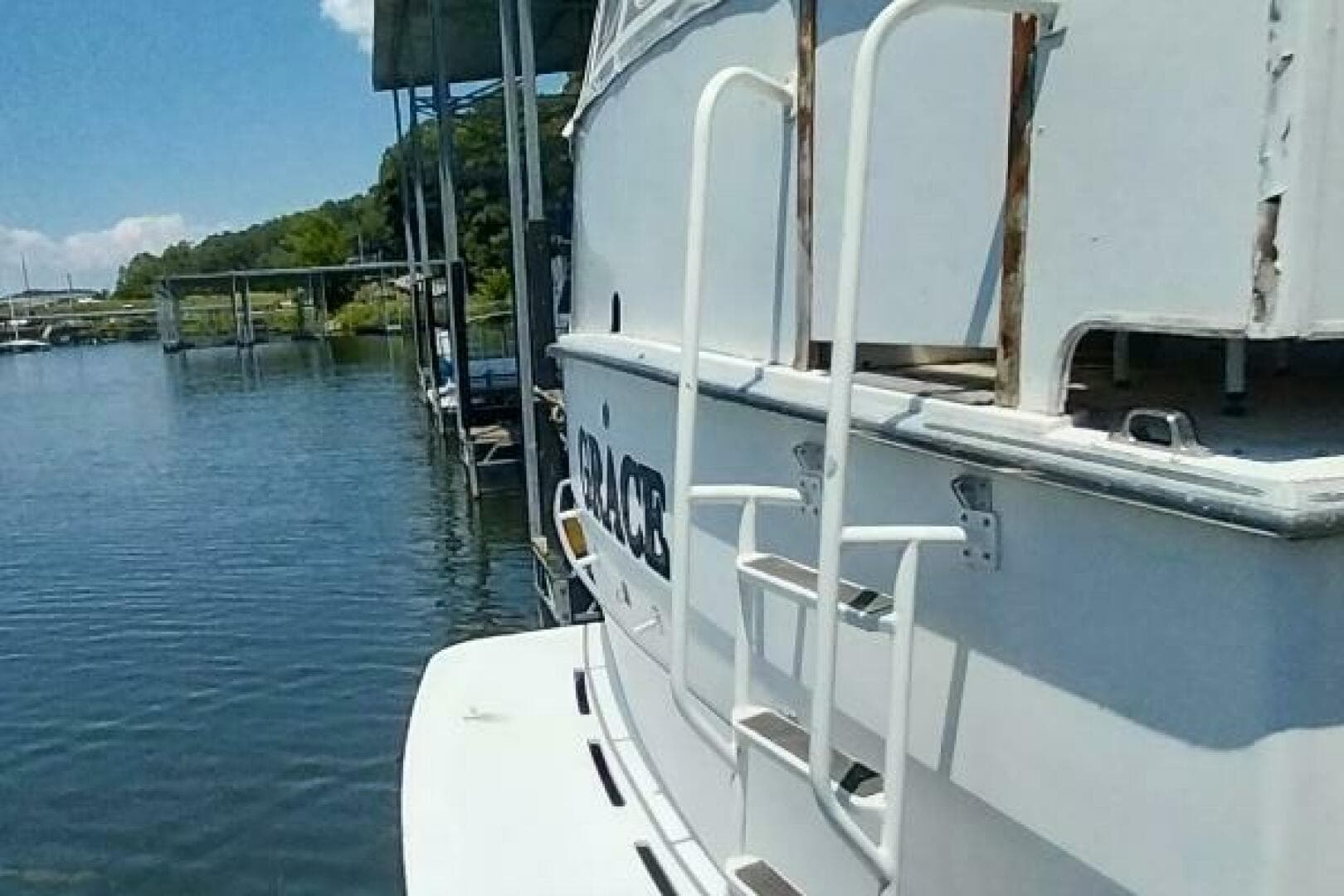 1976 Bertram Flybridge — photo 33