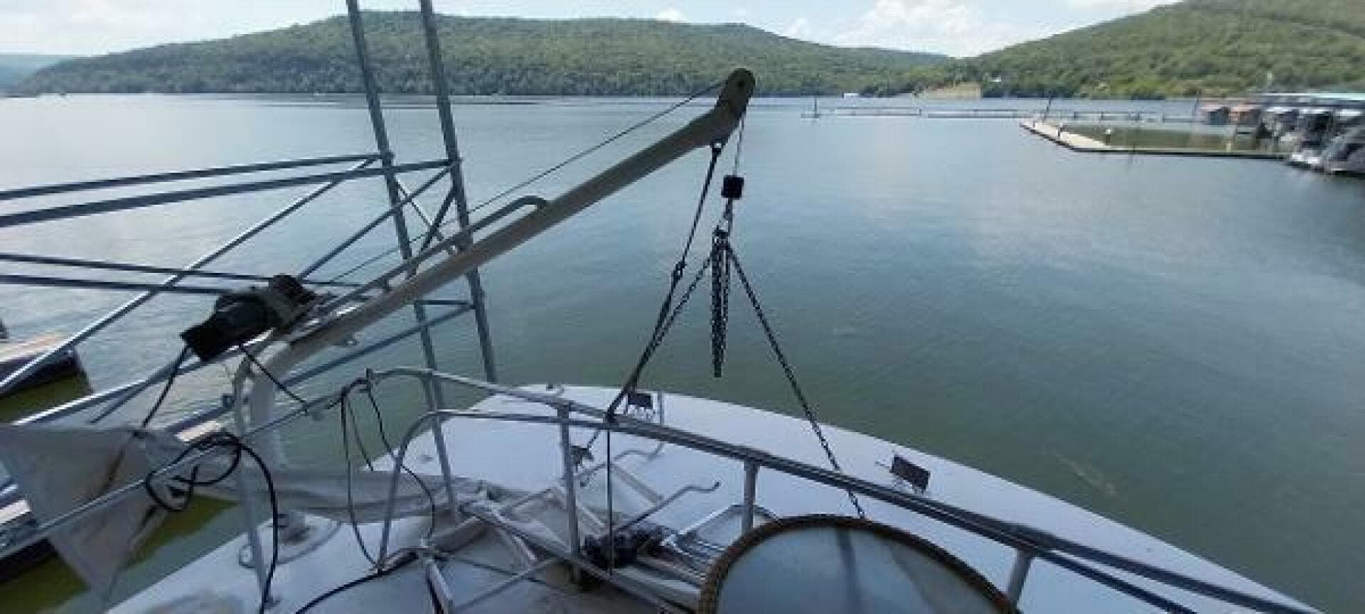 1976 Bertram Flybridge — photo 39