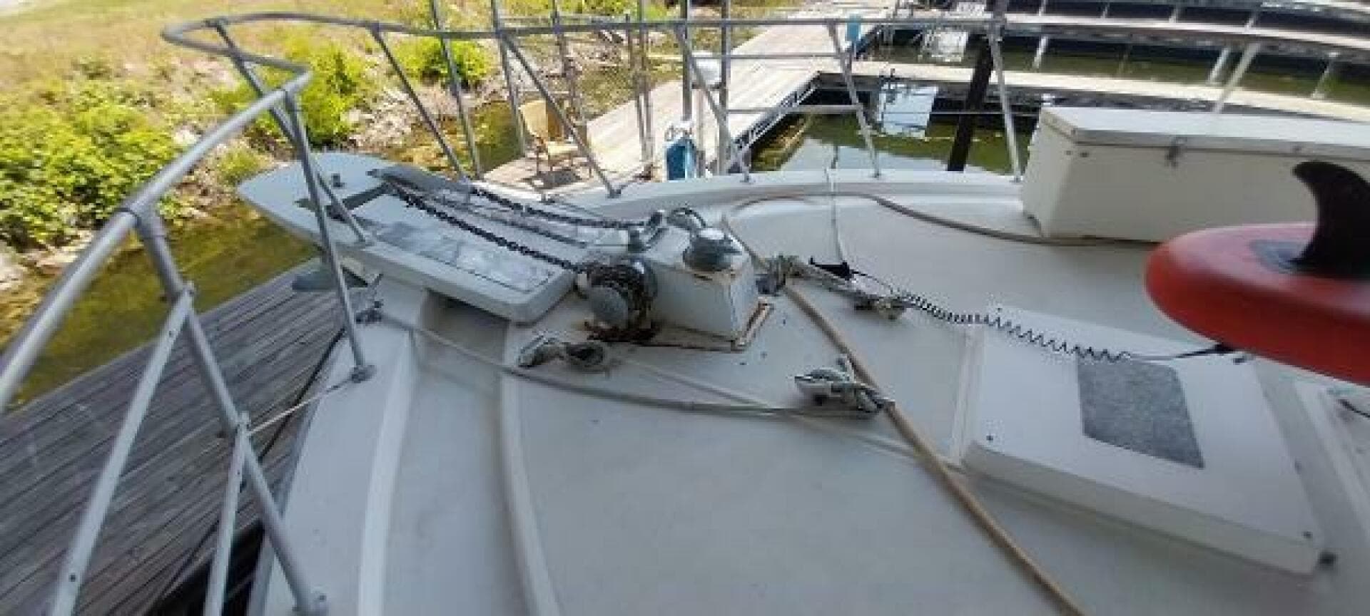 1976 Bertram Flybridge — photo 46