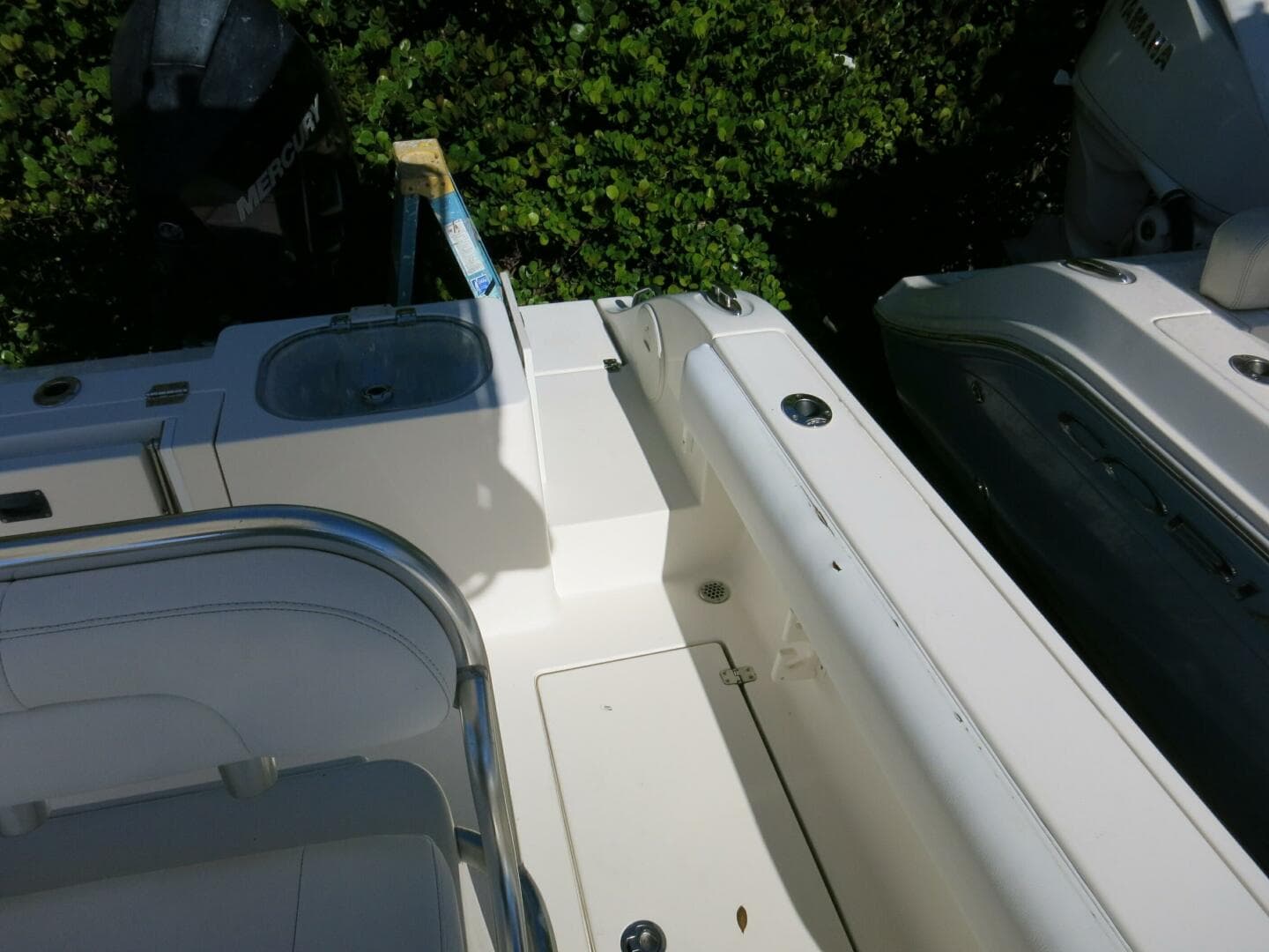 2020 Cobia 237 CC — photo 22