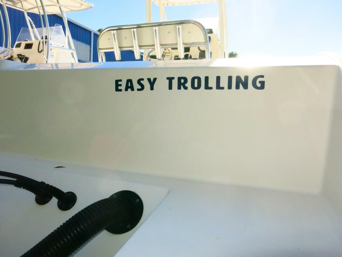 2020 Cobia 237 CC — photo 20