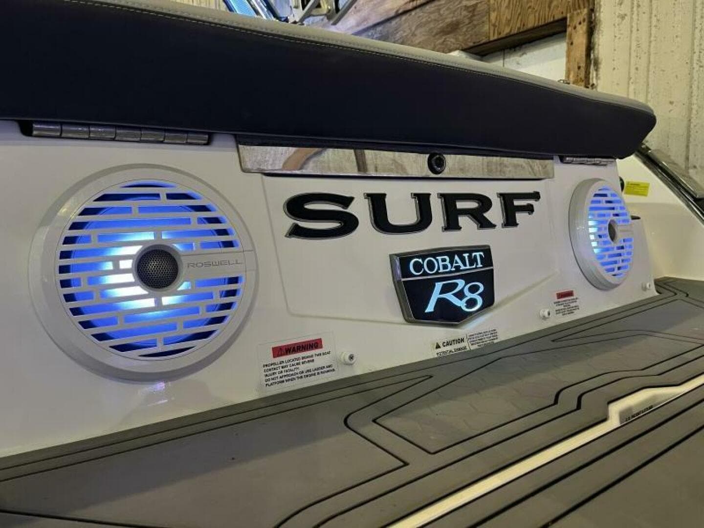 2021 Cobalt R8 Surf — photo 10