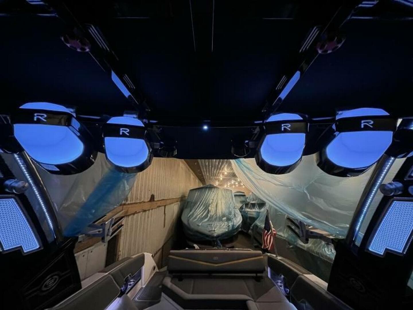 2021 Cobalt R8 Surf — photo 30