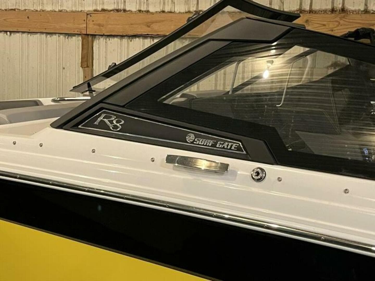 2021 Cobalt R8 Surf — photo 7