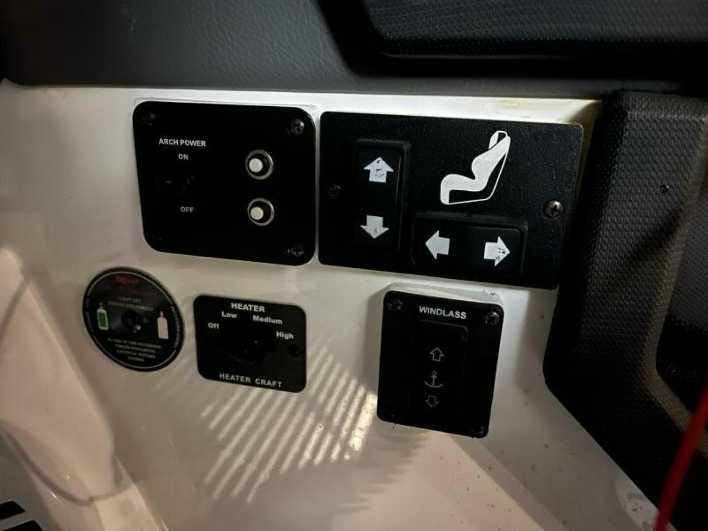 2021 Cobalt R8 Surf — photo 16