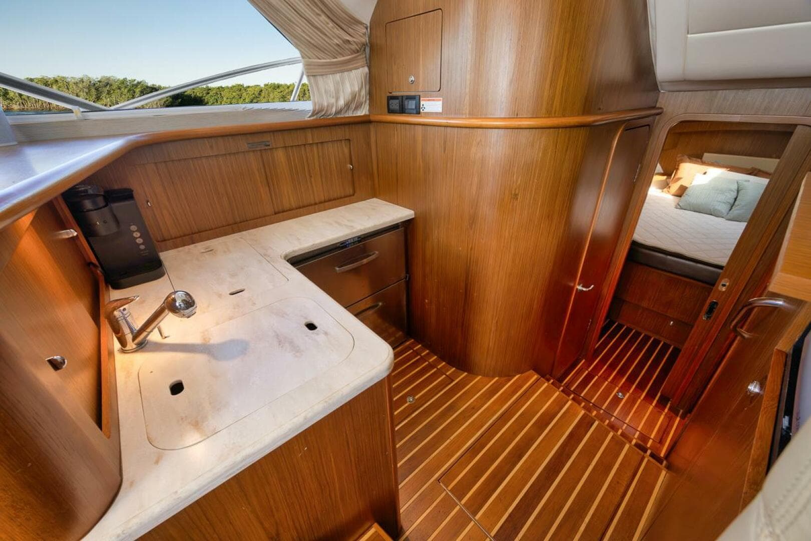 2015 Tiara Yachts Tiara 390 Convertible — photo 26