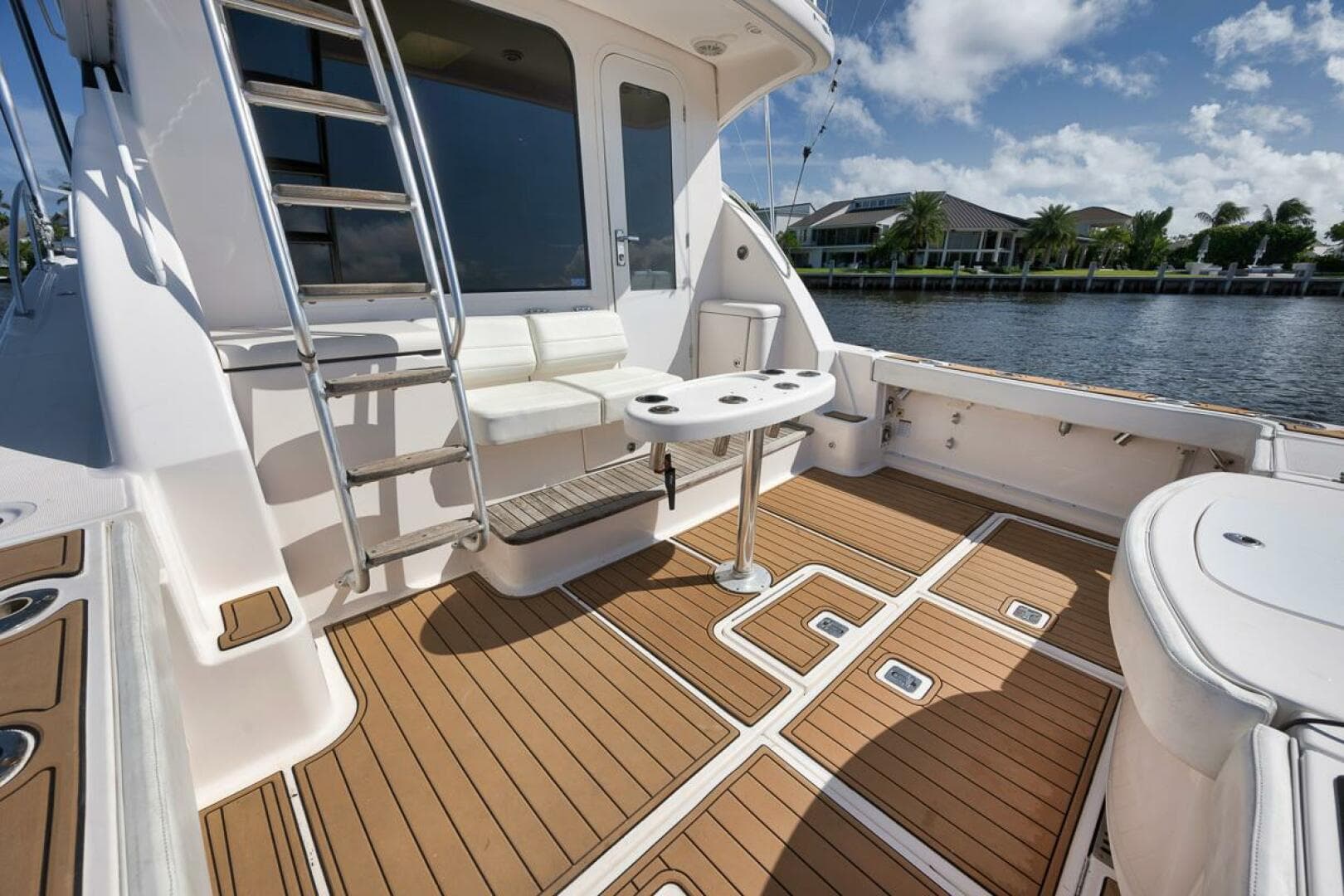 2015 Tiara Yachts Tiara 390 Convertible — photo 11