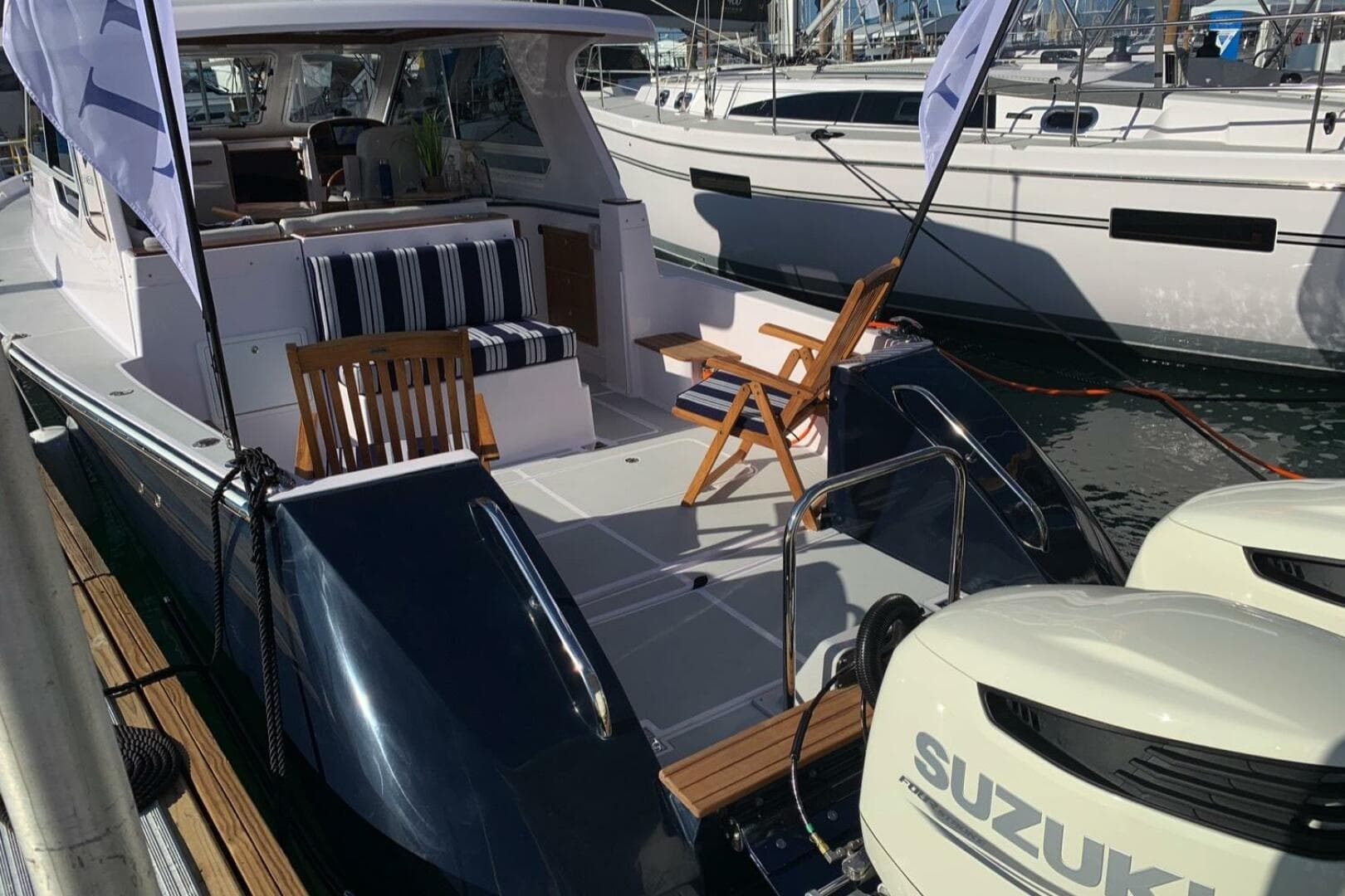 2020 True North 34 Outboard — photo 4