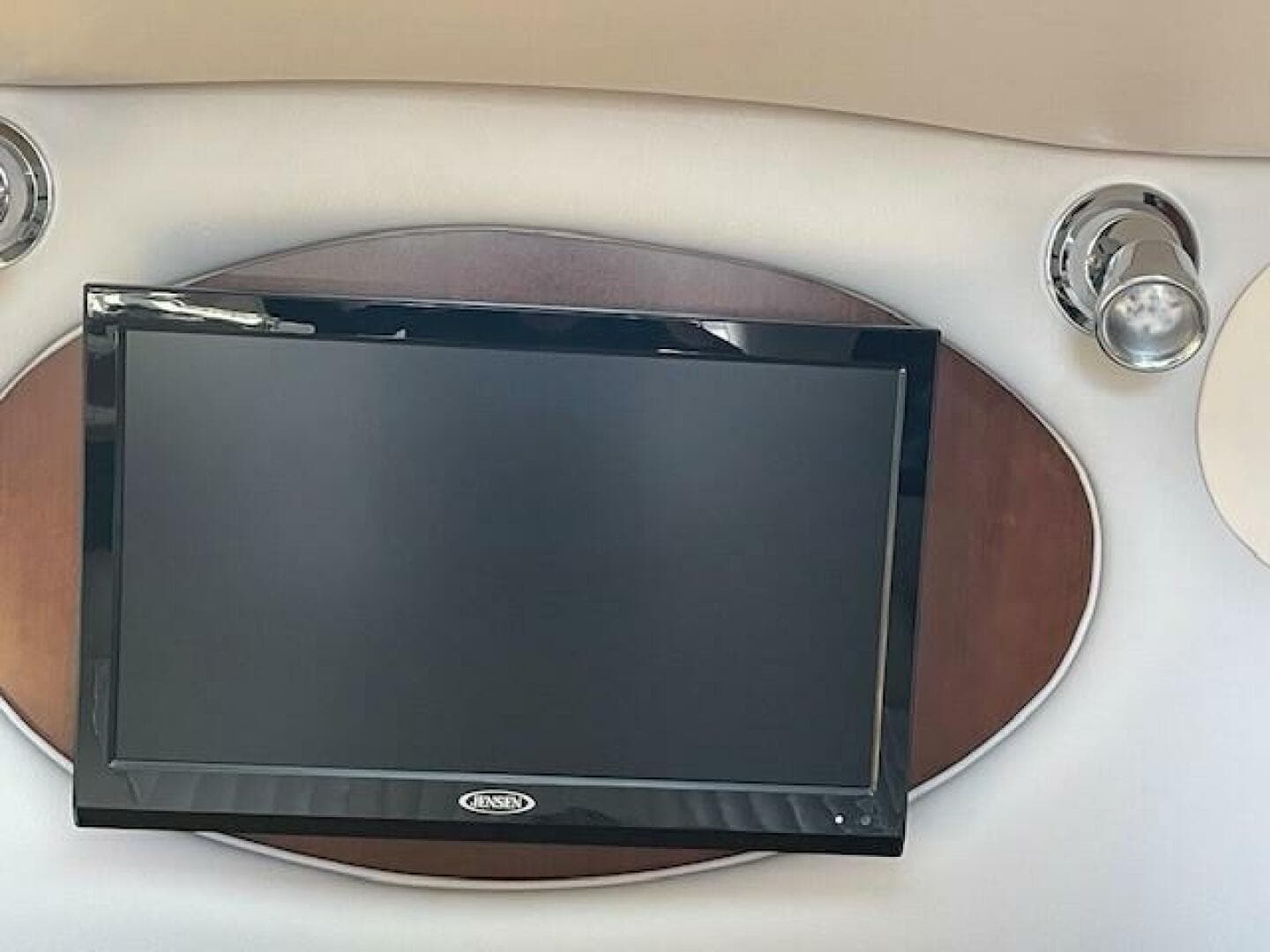 2023 Crownline — photo 27