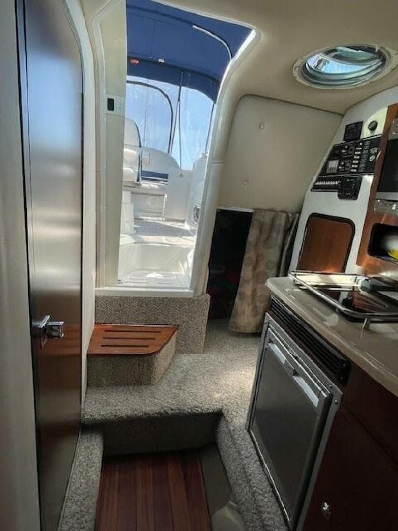 2023 Crownline — photo 25