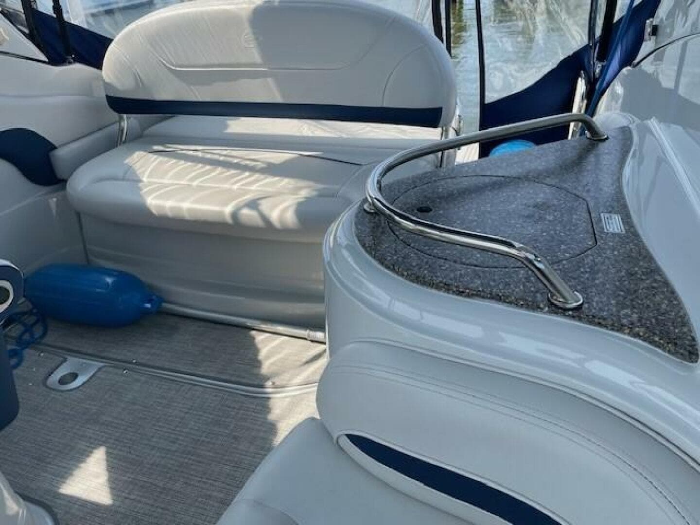 2023 Crownline — photo 16