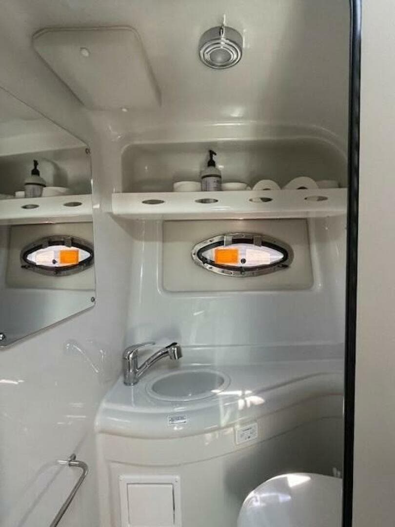 2023 Crownline — photo 23