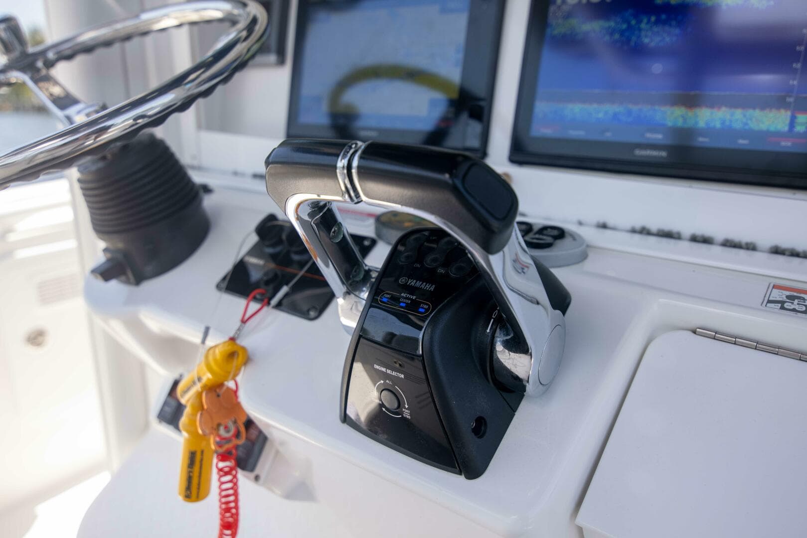 2009 Everglades 350 CC — photo 29