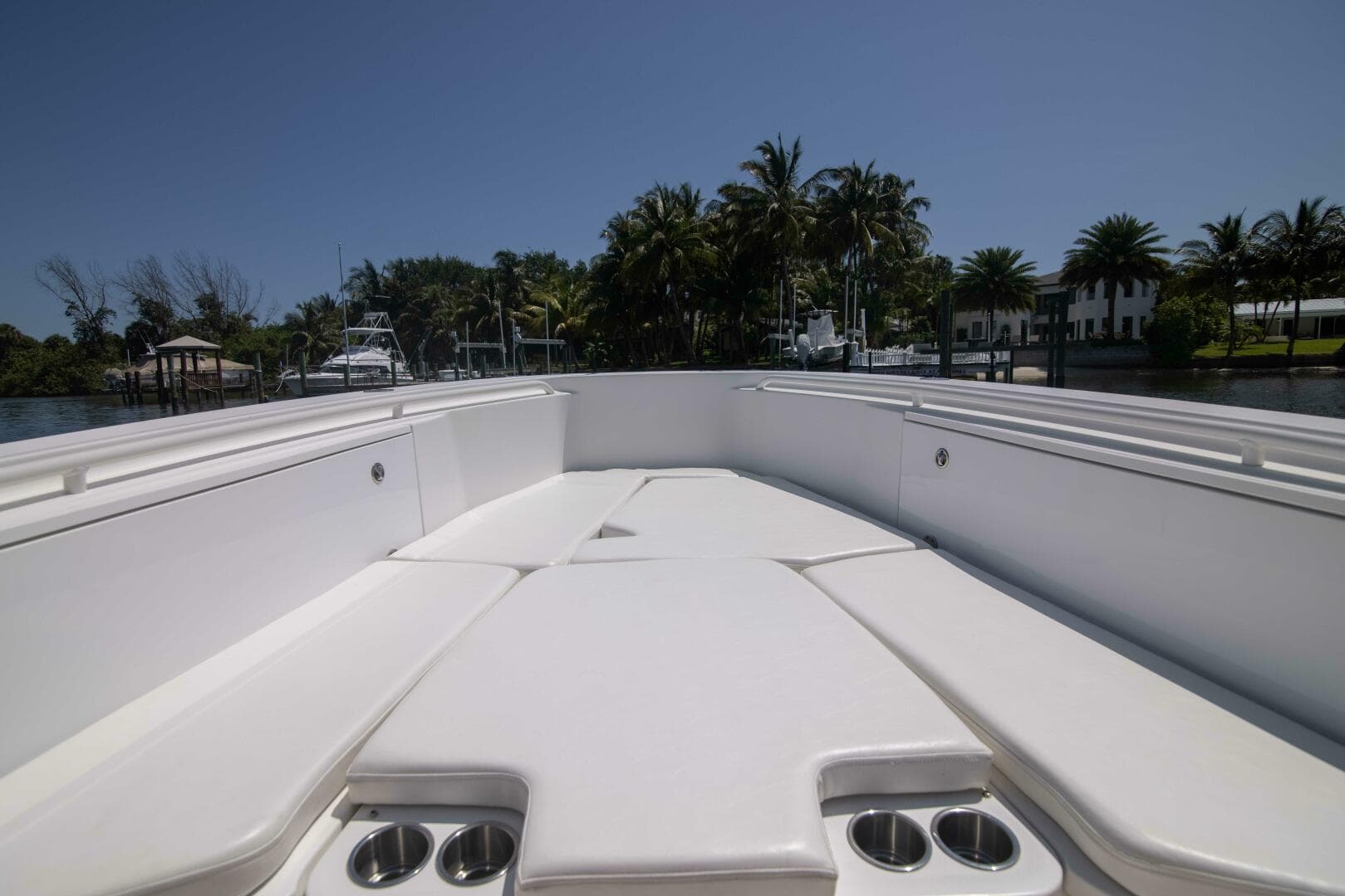 2009 Everglades 350 CC — photo 3