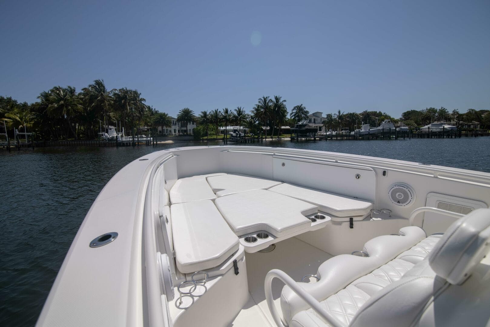 2009 Everglades 350 CC — photo 2