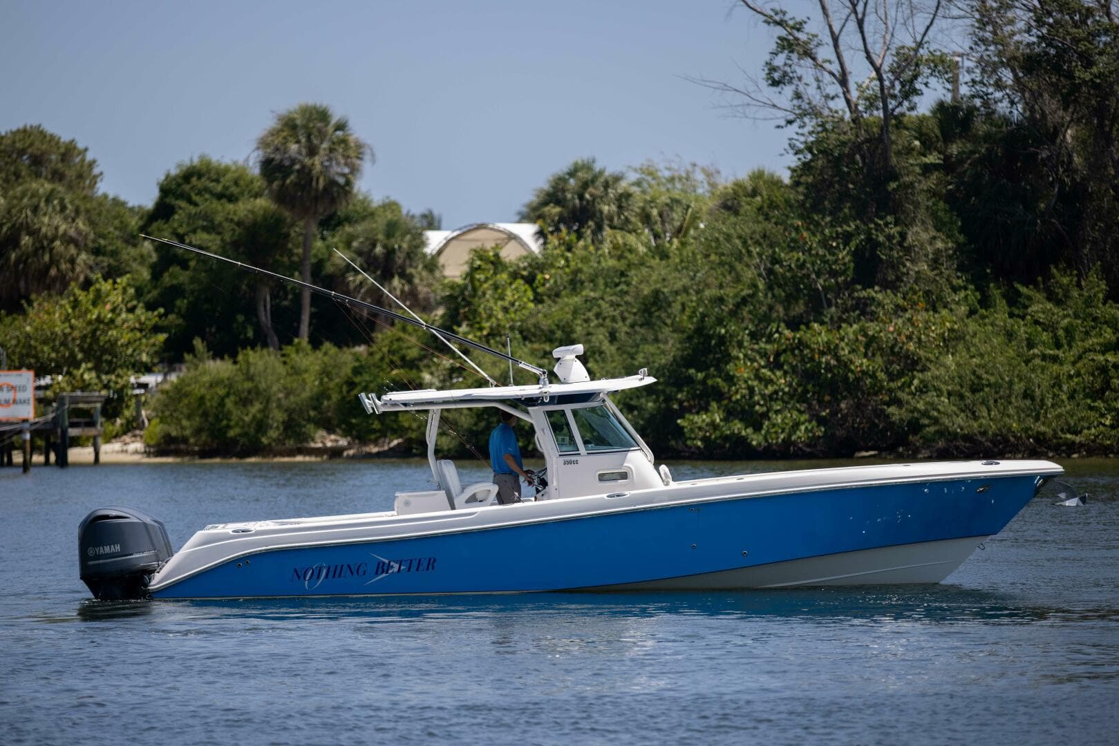 2009 Everglades 350 CC — photo 38