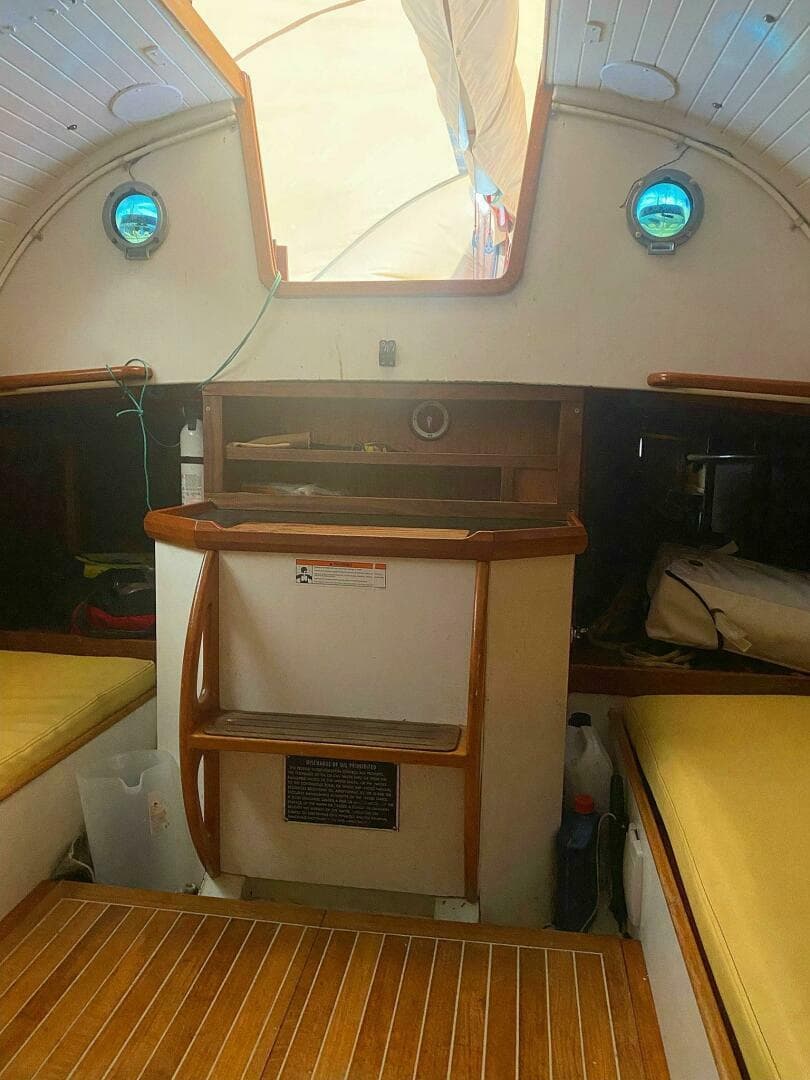 1997 Custom 30 Performance Sloop — photo 12